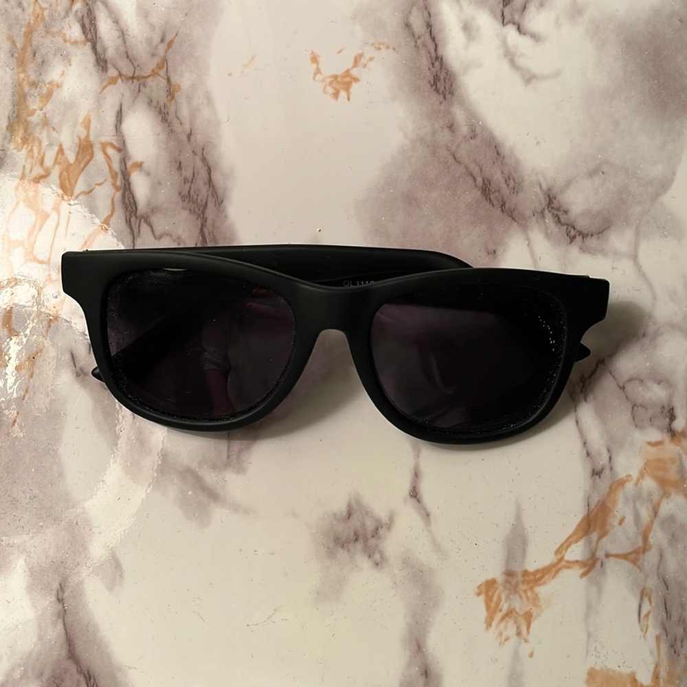 Levi’s Matte Black Men Sunglasses